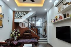 Bán nhà hoàng cầu, đống đa, phân lô, ô tô đỗ 48m2 5t mt5m giá 5 tỷ