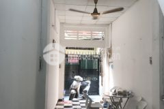 Bán nhà hẻm 284 lê văn sỹ, phường 14, quận 3, 2pn, 2 lầu, gía rẻ.