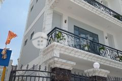 Nhà mới 3 tầng đẹp lung linh full nội thất lô góc 3 mặt tiền 70m2, ngang bề thế 6.5m 8.8 tỷ.