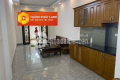 Bán nhà 4 tầng bát khối long biên, 2 bước chân ra ô tô tránh.