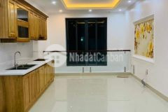 Nhà 40m tại trung tâm thạch bàn thang máy oto tải qua nhà