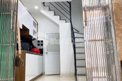 Siêu hiếm nhỉnh 1 tỷ nhà mới về ở luôn lạc long quân 4 tầng 1.6 tỷ