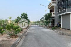 Bán lô đất đẹp còn sót khu tđc giang biên, view vườn hoa,ô tô dừng đỗ,vỉa hè đá bóng.