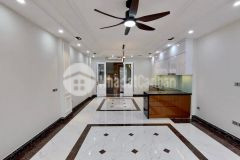 Nhà cầu giấy, 6 tầng thang máy, 7 chỗ đỗ cửa, gara, kinh doanh 55m.