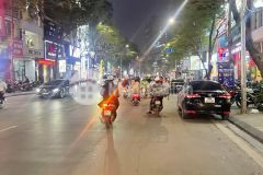 Lô góc, 6 tầng mới tinh, thang máy, gara phố thái hà, đống đa. 0911554873.