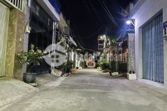 Bán nhà hxh thông tân phú hòa bình 8p, 68m2, ngang 4m, chỉ 5.x tỷ