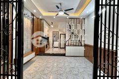 Chính chủ phân lô cầu giấy gần 45m 6 tầng nhỉnh 4tỷ 3 thoáng long lanh.