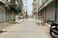 Bán nhà mặt ngõ 175 lạc long quân,kd,ô tô tránh,45m,3t,4.3m giá chỉ 6.8 tỷ