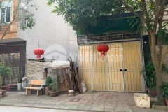 Gia đình tôi cần bán đất 50m hướng đông nam tại khu hàng bè kiến hưng.