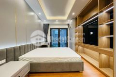 Chỉ 5 tỷ có ngay nhà mễ trì nam từ liêm cách ô tô 15m kinh doanh sầm uất full nội thất.