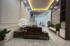 Bán gấp nhà cổ nhuế 45m2 4.05 tỷ 15m ra ô tô vừa ở vừa cho thuê