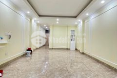 Bán gấp nhà bùi xương trạch 45m2 5 tầng cực đẹp ở luôn