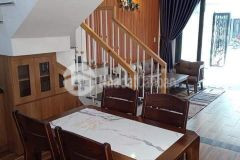 Bán nhà hxh cmt8, ngay ubnd phường khuê trung. dt 105m2. 3 lầu. giá rẻ