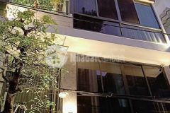 Bán gấp căn góc 2mt hxt thành thái, p14, q10. dt 182m2 nở hậu