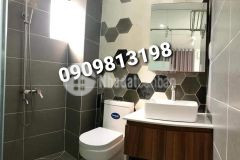 Bán gấp nhà trung tâm q10 2t2pn khép kín ở ngay.