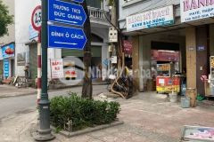 Bán đất cách 1 nhà ra phố, chợ ô cách, 100m ra ngô gia tự.