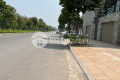 Trung tâm gia thụy nguyễn văn cừ, 150m, rộng 8m, gần ngân hàng tpbank