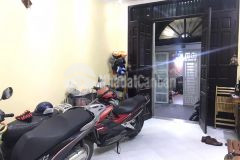 Chính chủ bán gấp nhà ngã tư sở, 50m2, 4t, ô tô, giá chỉ nhỉnh 5 tỷ