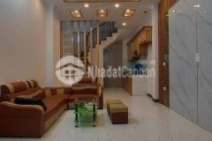 Bá.n gấp nhà khương đình, 50m2 5 tầng mt 4,5m, ô tô qua nhà.