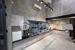 Chính chủ cần bán gấp căn nhà đường cmt8, quận 3. giảm giá sâu cho khách thiện chí.