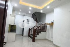 Quá đỉnh ngọc lâm long biên chỉ nhỉnh 3 tỷ có ngay nhà 40mx5t mt 4.2m