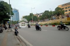 Mặt phố, vỉa hè rộng, kinh doanh khủng phố nguyễn chí thanh, đống đa. 0911554873.