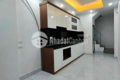 Bán nhà đội cấn, 5 tầng đầy đủ tiện ích, sổ đỏ nét căng, ngõ cực to, 2.5 tỷ. lh trang 0968588737.