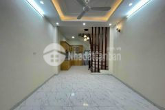 Bán nhà mới, giá rẻ nhỉnh 2 tỷ, tu hoàng nam từ liêm, 4 tầng, 32m2.