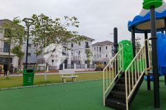 Bán căn biệt thự 216m2 view sân chơi thể thao kđt centa vsip từ sơn