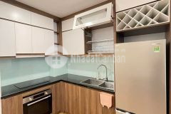 Sang nhượng gấp hoàng quốc việt diện tích 63m2, 6 tầng, mặt tiền 4m
