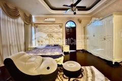 Nhà bán nguyễn hữu thọ q7 tphcm.