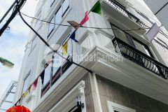 Bán nhà 5 tầng lô góc tại ngọc trì thạch bàn, ngõ 4 chỗ đỗ.