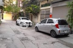 Bán nhà hoàng quốc việt 40m 5 tầng mt 4m 4 tỉ nhà dân xây còn mới