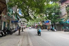 Nhà mặt phố cực hiếm lạc trung một mặt phố một mặt ngõ ô tô tải tránh kinh doanh sầm uất