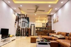 Bán nhà chính chủ 27m2 3,35 tỷ ngã tư sở trường chinh thanh xuân gần oto