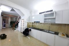 Bán nhà minh khai 30m 4t lô góc nhà dân không lối đi chung cách oto 30m chỉ hơn 3 tỷ