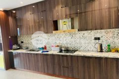 Bán nhà tư đình 125m x 6 tầng,mt 5.5m.