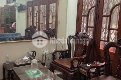 Căn nhà cầu giấy 40m, 4 tầng, mặt tiền khủng khiếp 7m, ngõ nông mà giá chỉ 5 tỷ cần bán