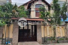 Chính chủ, bán villa hẻm xe tải ba tháng hai, q.10. dt 10x18m