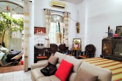 Cần bán nhà mặt tiền đường p1 quận tân bình