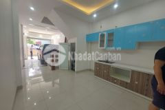 Thạch bàn long biên, ngõ thông rộng 7 chỗ vào nhà. hơn 4 tỷ.