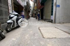 Bán nhà mặt ngõ khương trung 45m2 ô tô bất chấp kinh doanh gía cả hợp lý.