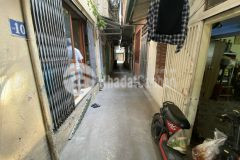 Bán đất tặng nhà cấp 4 40m2, lô góc, ngõ thông, gần đường quy hoạch.