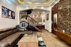 Bán nhà hai bà trưng, chỉ hơn 80tr1m2 nhà đẹp, full nội thất, ngõ 2m thông kinh doanh..