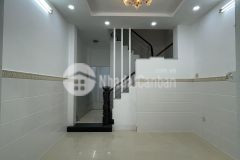 Bán nhà đẹp hẻm 4m cmt8 p quận 10 diện tích 56m2 chỉ nhỉnh 8 tỷ,6pn,vào ở ngay