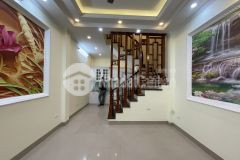 Bán nhà ngõ 204 cổ linh, hàng xóm aeon mall gần cầu vinh tuy.