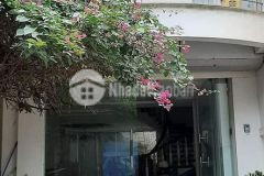 Cần tiền bán nhanh nhà 115m2, mặt tiền 7.5m, đường lạc long quân, tây hồ