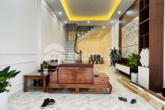 Bán nhà đường láng, gần ngã tư sở 60m2, 4 tầng, chỉ 6.7 tỷ.