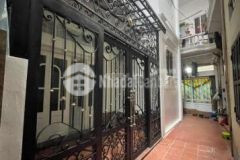 Bán nhà ngõ 168 hào nam 60m2 giá 6,3 tỷ cách đường oto 30m