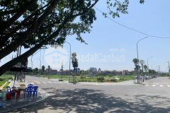 Bán nhanh mảnh đất giữ tiền tại trục chính thôn lê xá mai lâm. dt 45m, mt 5.4m, 3 ô tô tránh.